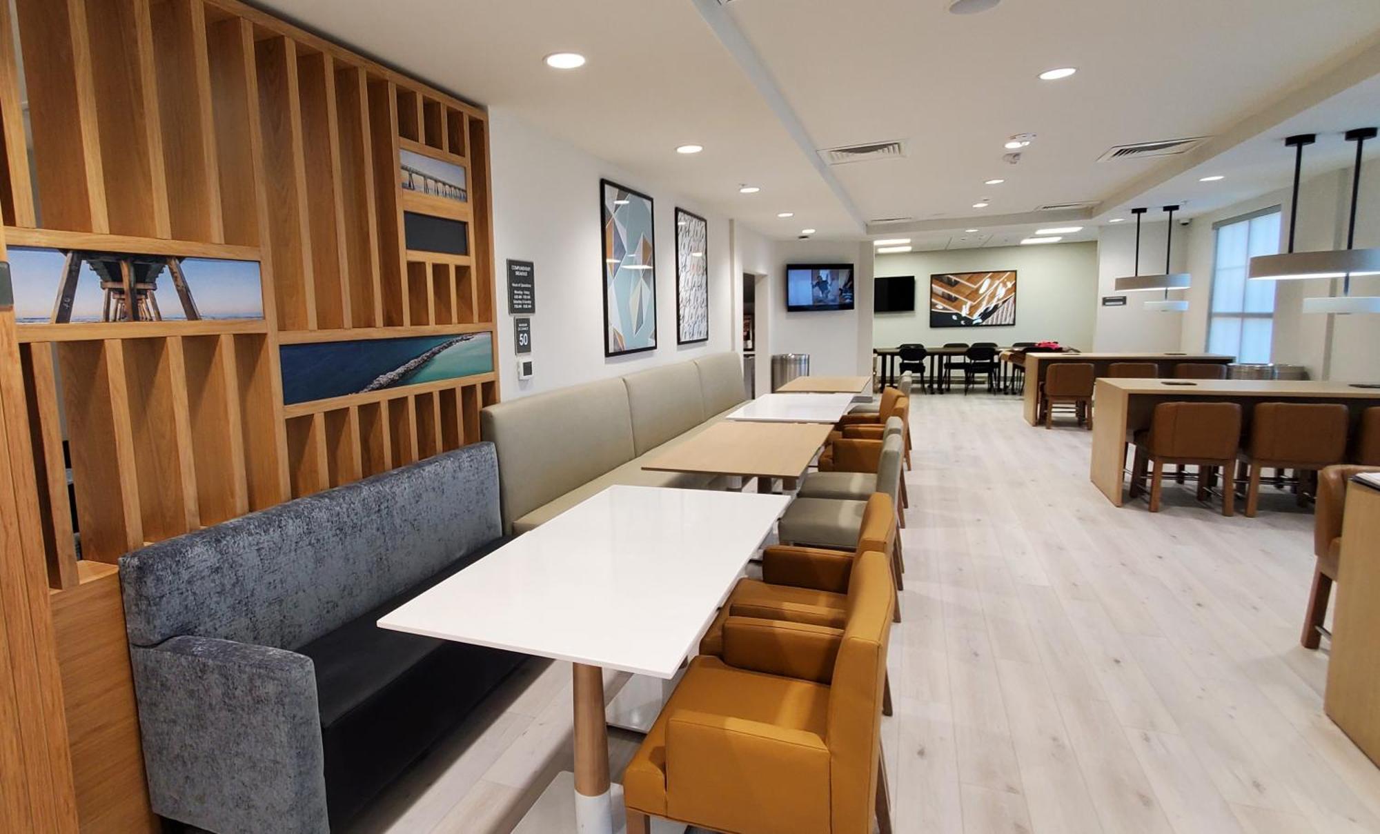 Comfort Inn & Suites Panama City Beach - Pier Park Area Екстериор снимка